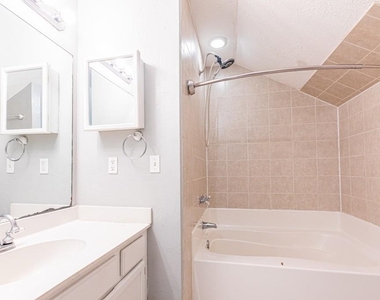 11030 Indian Village Drive - Photo Thumbnail 20