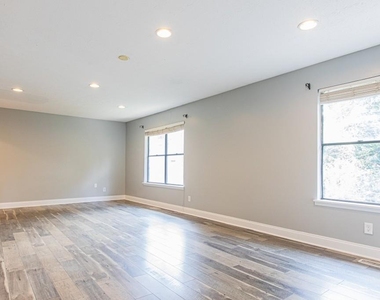 11030 Indian Village Drive - Photo Thumbnail 16