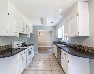11030 Indian Village Drive - Photo Thumbnail 10