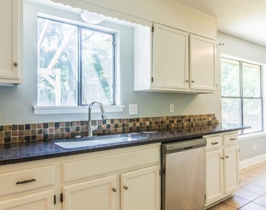 11030 Indian Village Drive - Photo Thumbnail 8