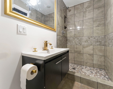 1414 S 58th Avenue - Photo Thumbnail 5