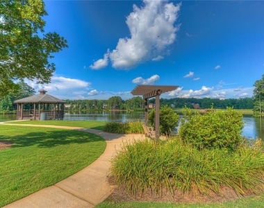 770 Glastonbury Court - Photo Thumbnail 73