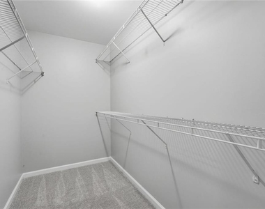 770 Glastonbury Court - Photo Thumbnail 35