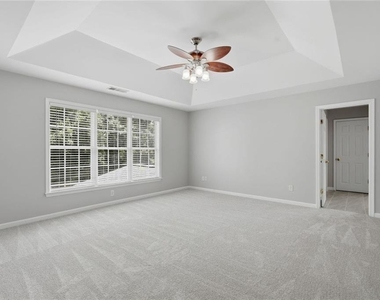 770 Glastonbury Court - Photo Thumbnail 29