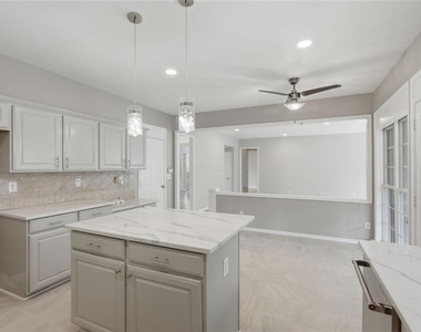 770 Glastonbury Court - Photo Thumbnail 24