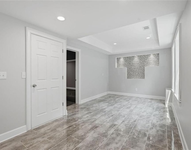 770 Glastonbury Court - Photo Thumbnail 51