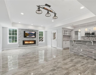 770 Glastonbury Court - Photo Thumbnail 43
