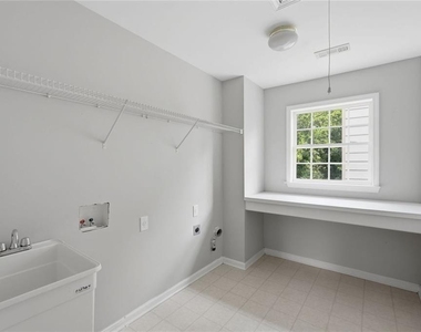 770 Glastonbury Court - Photo Thumbnail 40