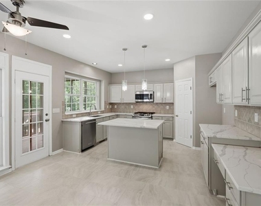 770 Glastonbury Court - Photo Thumbnail 21