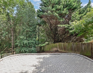 552 Glen Level Circle - Photo Thumbnail 31