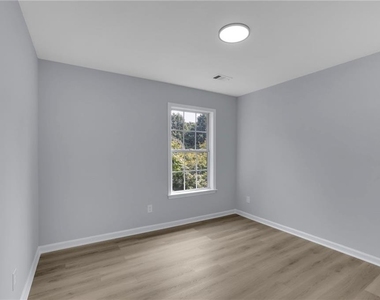 552 Glen Level Circle - Photo Thumbnail 18