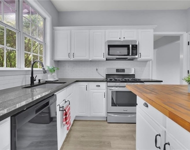 552 Glen Level Circle - Photo Thumbnail 9