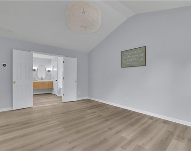 552 Glen Level Circle - Photo Thumbnail 22