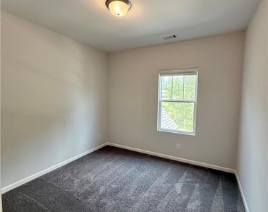 265 Birchwood Row - Photo Thumbnail 35