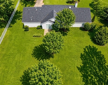 108 Greenleaf Drive - Photo Thumbnail 27