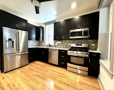 2424 N Mozart Street - Photo Thumbnail 20