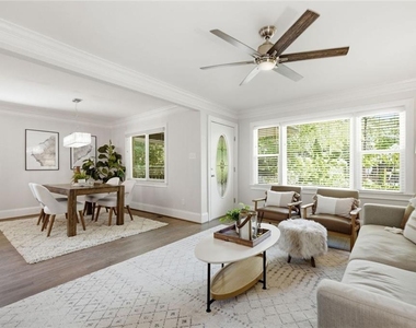 166 Howard Street Ne - Photo Thumbnail 4