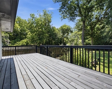 166 Howard Street Ne - Photo Thumbnail 26