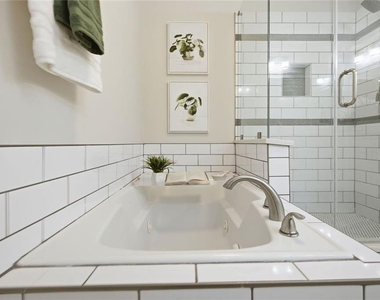 166 Howard Street Ne - Photo Thumbnail 17