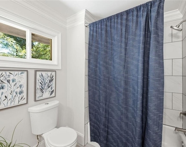 166 Howard Street Ne - Photo Thumbnail 21