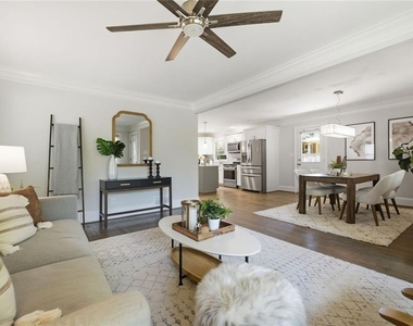 166 Howard Street Ne - Photo Thumbnail 2