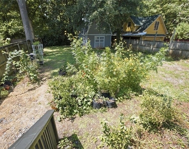 166 Howard Street Ne - Photo Thumbnail 27