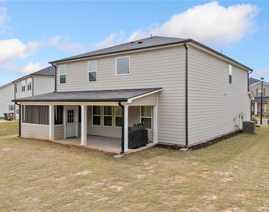 5911 Green Ash Court - Photo Thumbnail 3