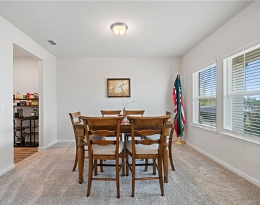 5911 Green Ash Court - Photo Thumbnail 8