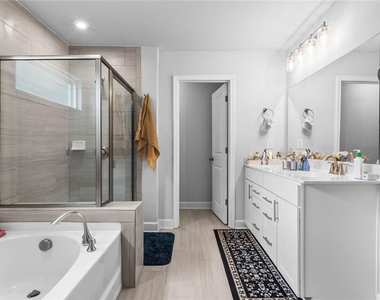 5467 Fountainhead Lane - Photo Thumbnail 19