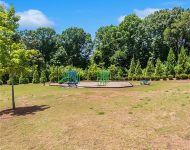 5467 Fountainhead Lane - Photo Thumbnail 35
