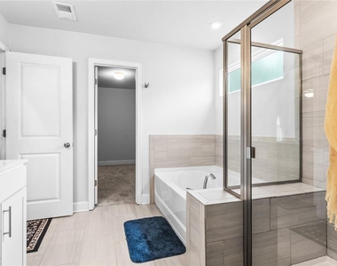 5467 Fountainhead Lane - Photo Thumbnail 20