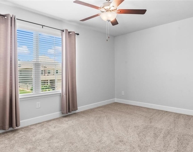 5467 Fountainhead Lane - Photo Thumbnail 26