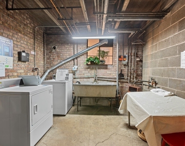 1539 Monroe Avenue - Photo Thumbnail 11
