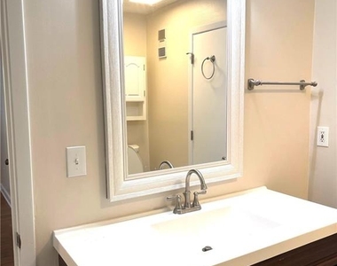 504 Wynnes Ridge Circle Se - Photo Thumbnail 15