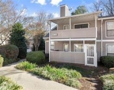504 Wynnes Ridge Circle Se - Photo Thumbnail 1