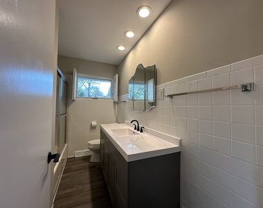 4038 Forest Avenue - Photo Thumbnail 7