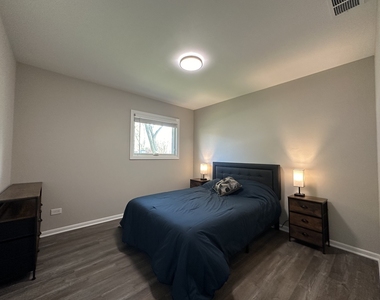 4038 Forest Avenue - Photo Thumbnail 10