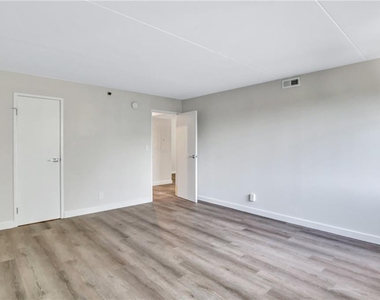 2460 Peachtree Road - Photo Thumbnail 34