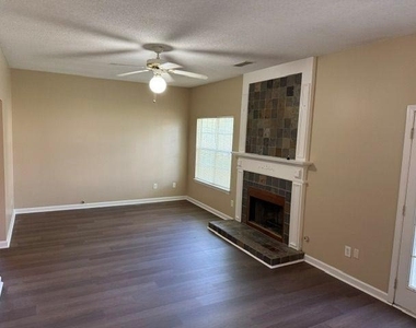 878 Asbury Trail - Photo Thumbnail 3