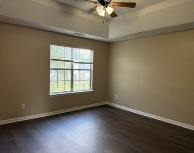 878 Asbury Trail - Photo Thumbnail 8