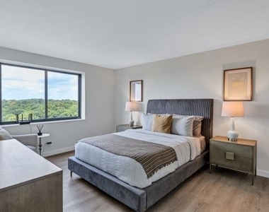 2460 Peachtree Road - Photo Thumbnail 18
