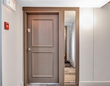 2460 Peachtree Road - Photo Thumbnail 5