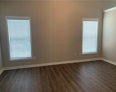 1930 Charleston Oak Circle - Photo Thumbnail 1