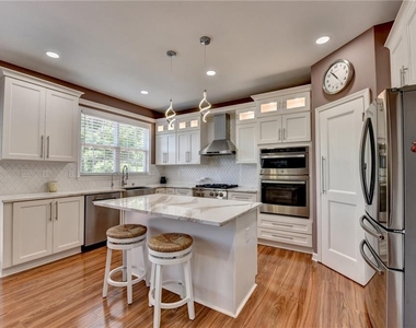 770 Pimlicon Place - Photo Thumbnail 7