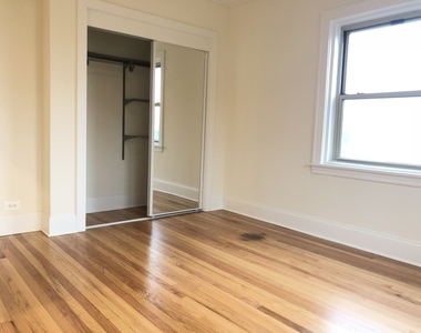 5330 N Kenmore Avenue - Photo Thumbnail 7