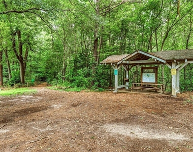 2670 Woodridge Drive - Photo Thumbnail 41