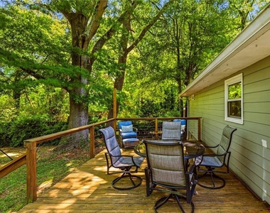 2670 Woodridge Drive - Photo Thumbnail 25