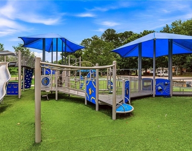 2670 Woodridge Drive - Photo Thumbnail 36