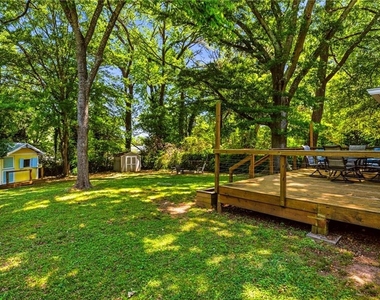 2670 Woodridge Drive - Photo Thumbnail 29