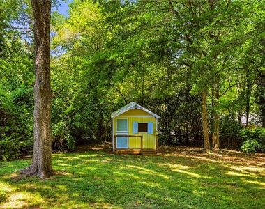 2670 Woodridge Drive - Photo Thumbnail 30